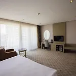 Szálloda Hilly 4*