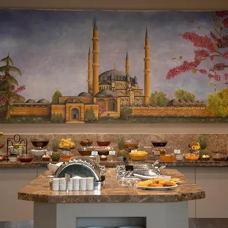 Hotel Hilly
