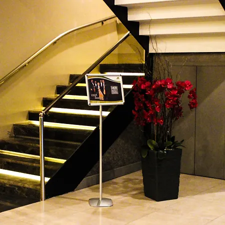 Hilly Hotel 4*