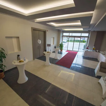 Hotel Hilly