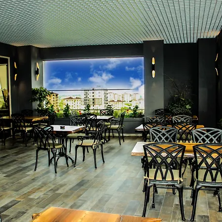 Hotel Hilly