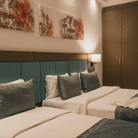Hilly Hotel 4*