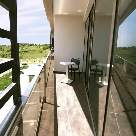 Hotel Hilly