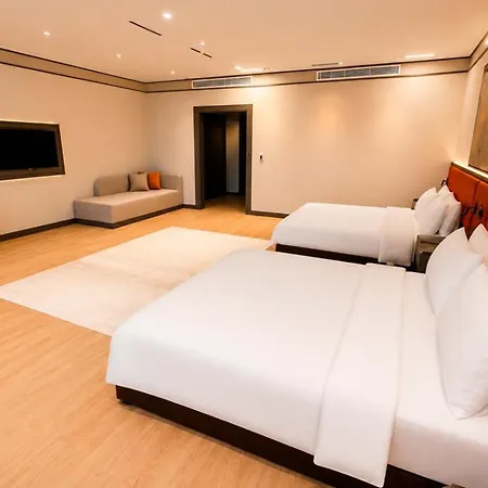 Hotel Hilly